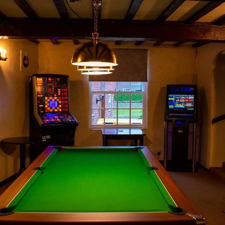 The Lion Hotel Llansantffraid-ym-Mechain エクステリア 写真