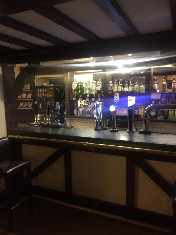 The Lion Hotel Llansantffraid-ym-Mechain エクステリア 写真