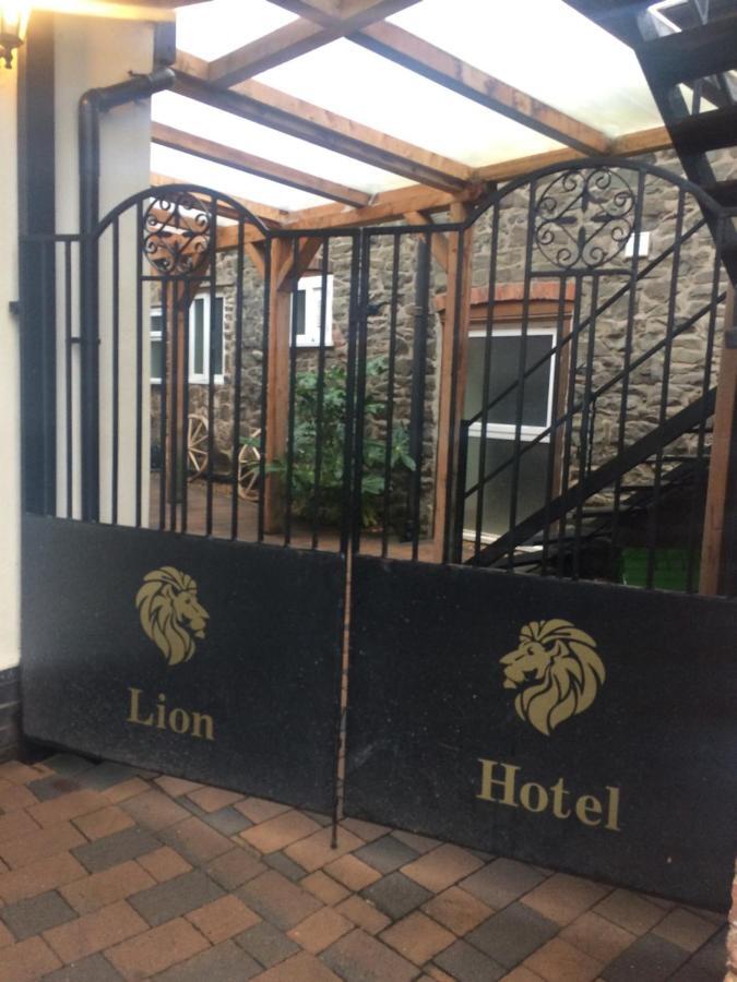 The Lion Hotel Llansantffraid-ym-Mechain エクステリア 写真